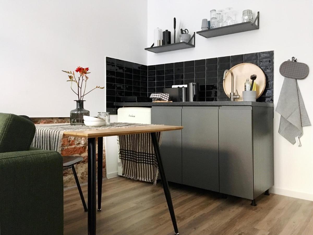 Studios Am Kniepertor In Der Altstadt Щралзунд Екстериор снимка