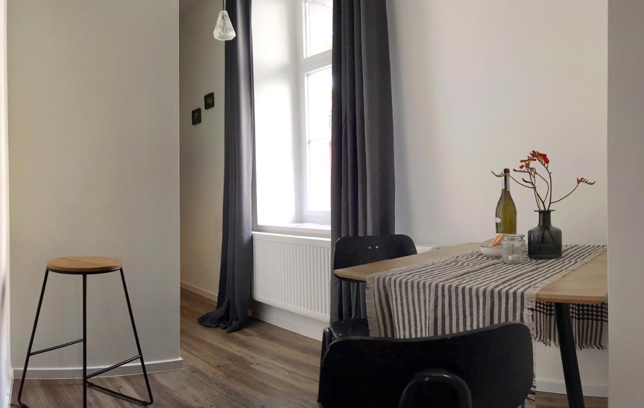 Studios Am Kniepertor In Der Altstadt Щралзунд Екстериор снимка
